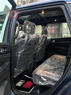 جیپ گراند شیرۆکی